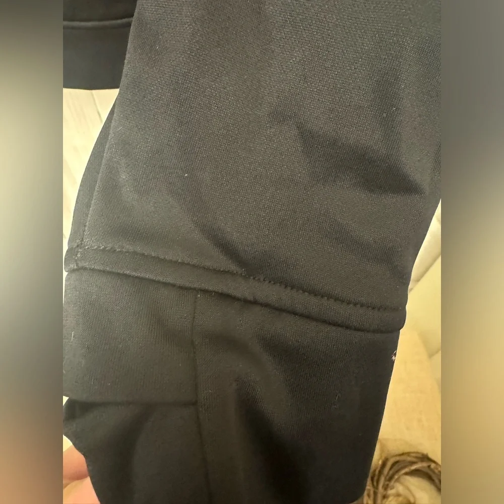 Old Navy Black Medium Hoodie - Front Kangaroo Pouch - light weight